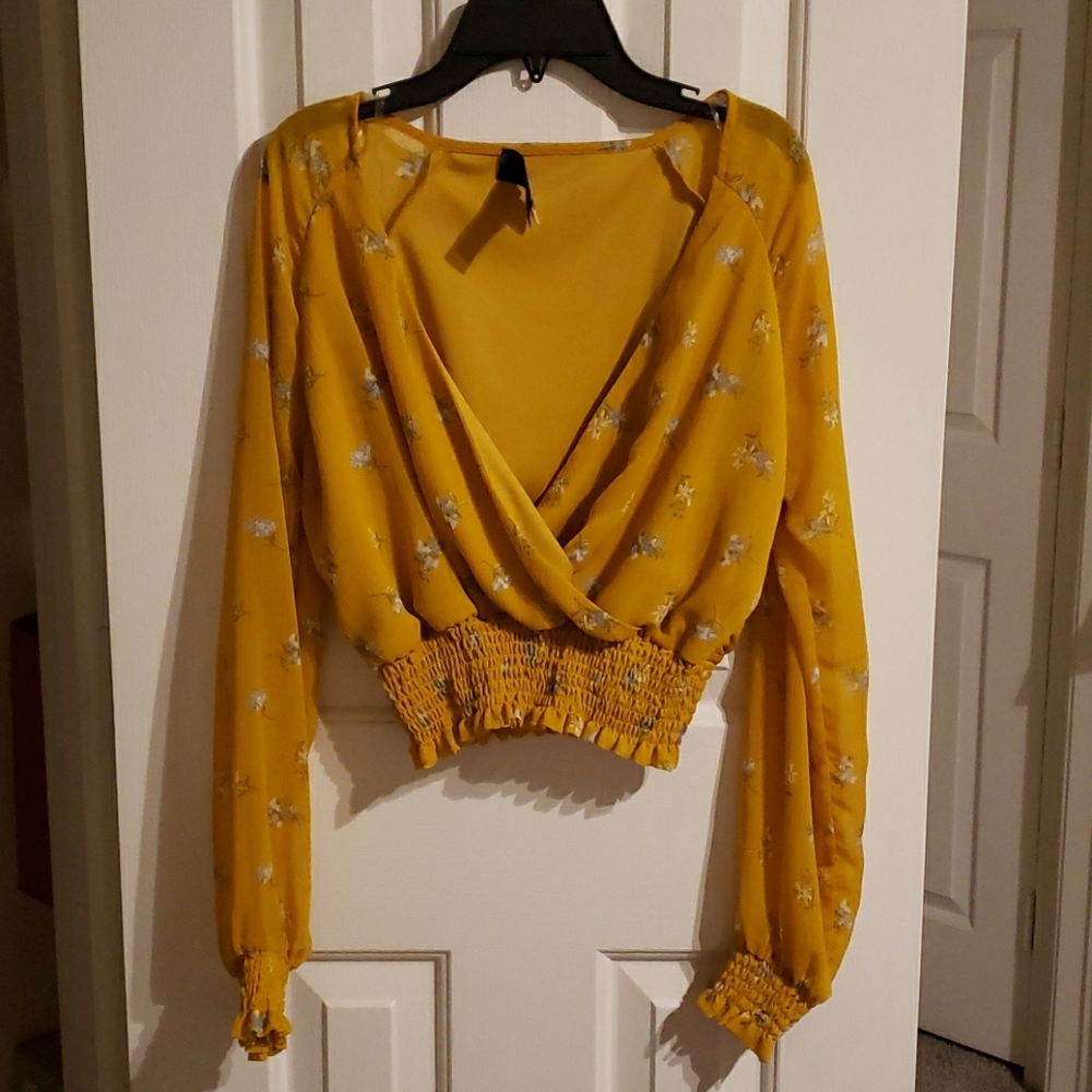 Yellow crop long sleeve